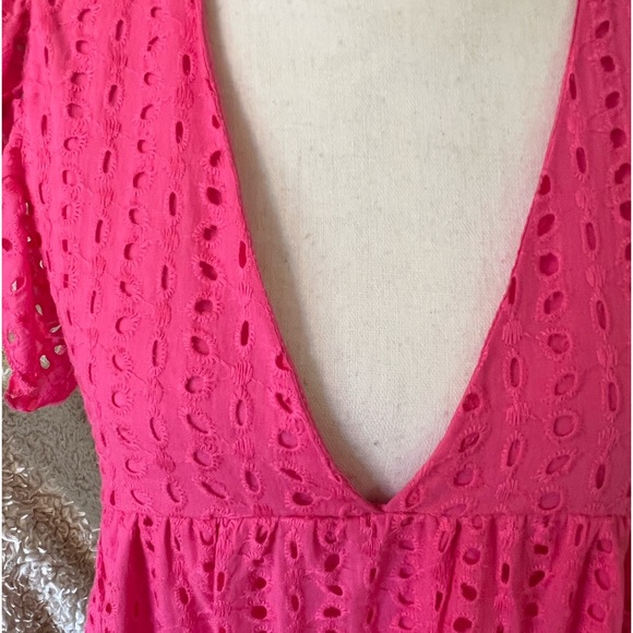 Super cute dress with shorts underneath! Fun Spring/Summer dress.  BARBIECORE - Picture 8 of 14